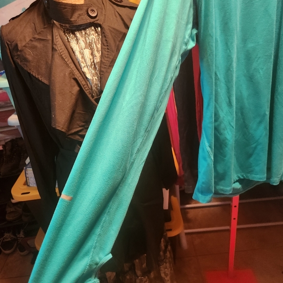 jacket - Picture 3 of 3